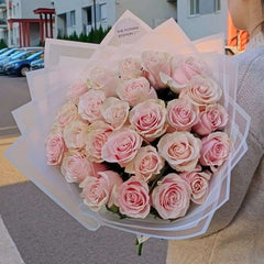 Buchet 25 de trandafiri roz