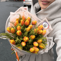 Buchet cu 31 de lalele “Ema”