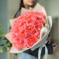 Buchet cu 25 de trandafiri garden