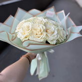 Buchet cu 11 trandafiri albi