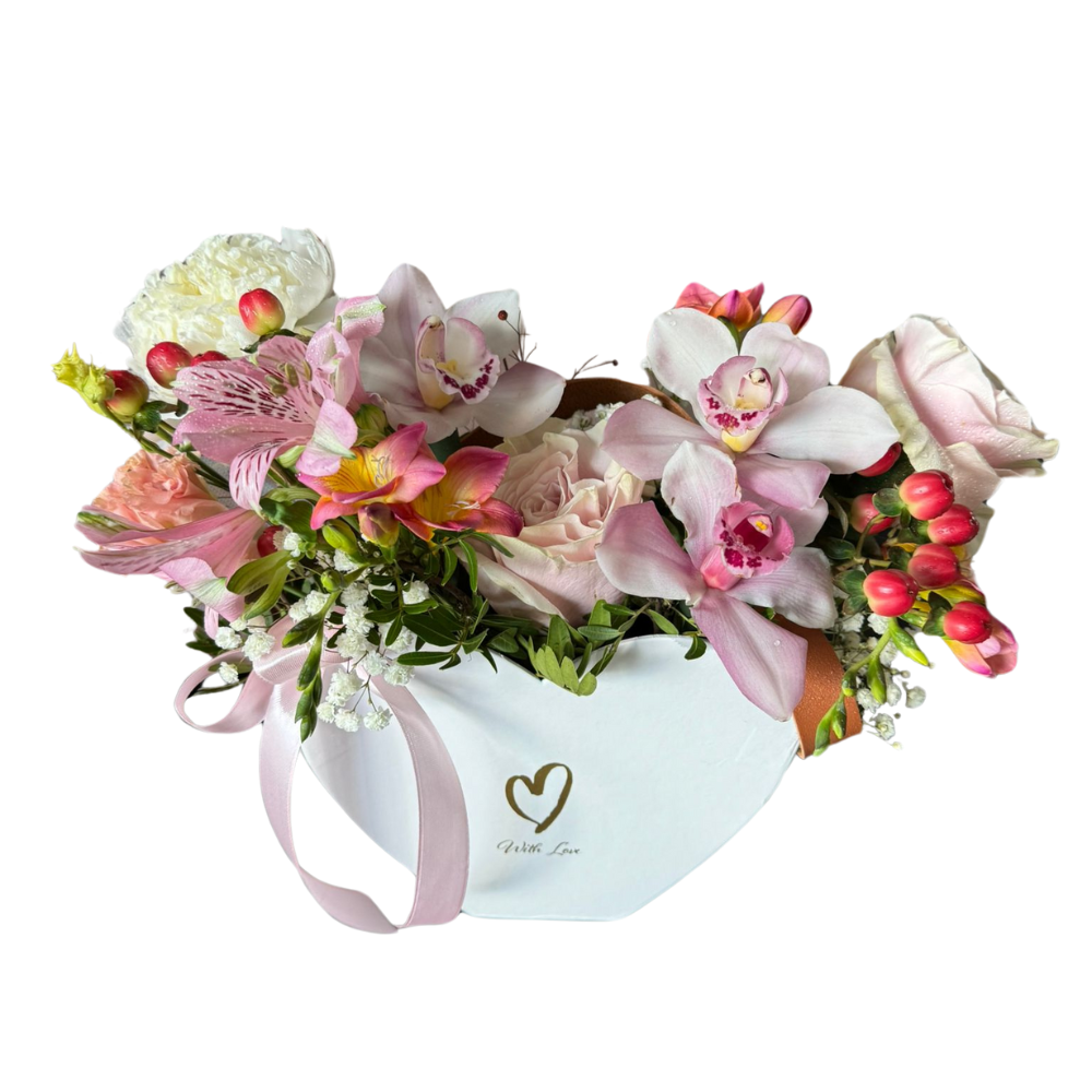 Aranjament inimioară "Orchid" cu trandafiri și orhidee