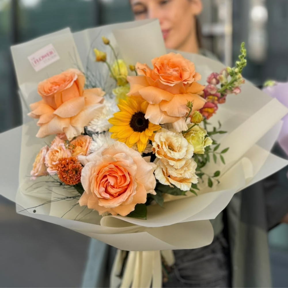 Buchet “Adella” cu trandafiri flexati
