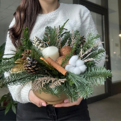 Aranjament de Crăciun „Celebration” cu brad, pin și aromă de scorțișoară