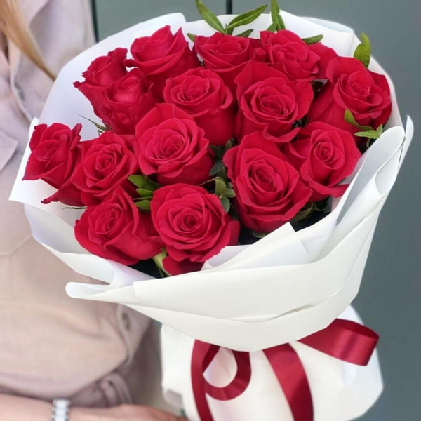 Create your own bouquet of red roses