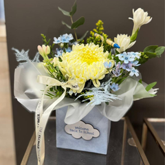 "Back to school" blue arrangement